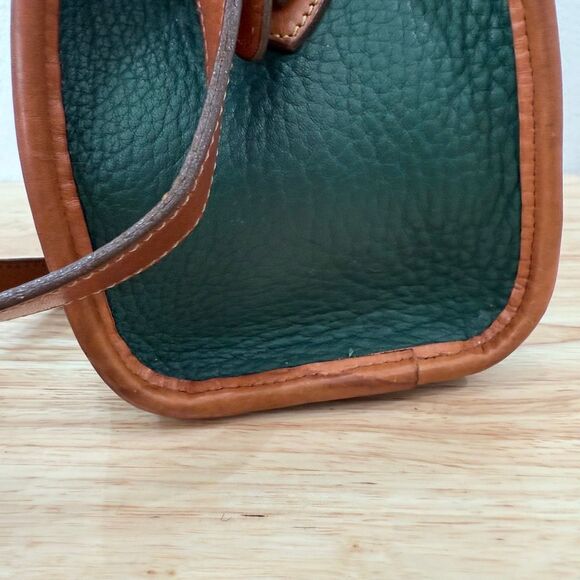 Vintage Green Dooney & Bourke Leather Equestrian Crossbody Medium Essex Purse - Picture 8 of 14